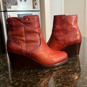 Frye women Emma boots red clay size 6 rare leather